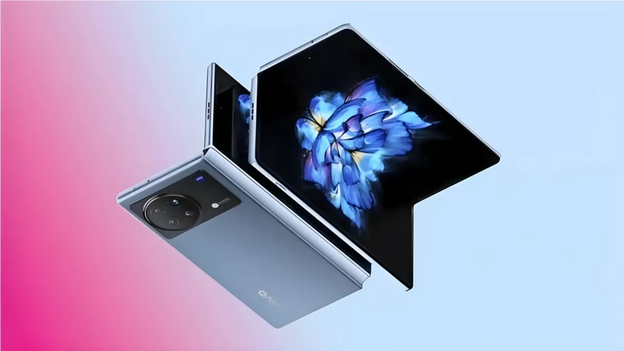2 vivo x fold3 pro smartphone showing